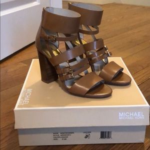 MICHAEL Michael Kors Winston Sandal